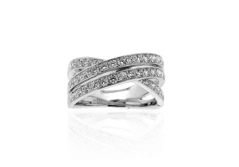 Platinum diamond ring 0.74ct | gjjames.co.uk